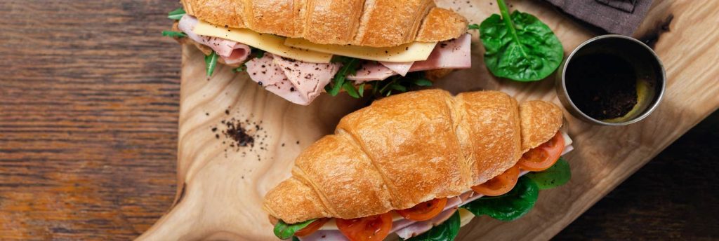 A picture of a sub sandwich